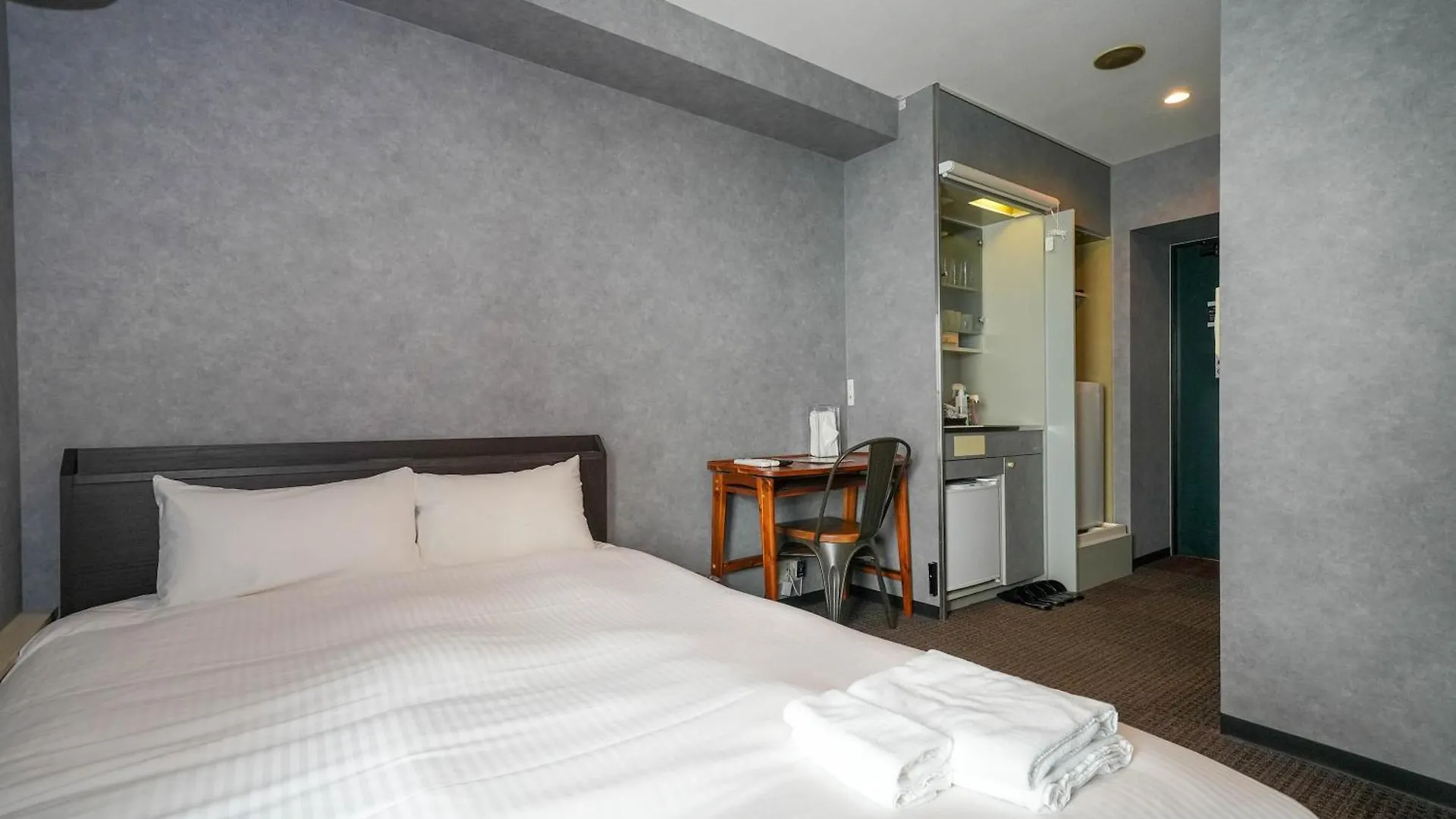 Residence Hotel Stripe Саппоро Япония